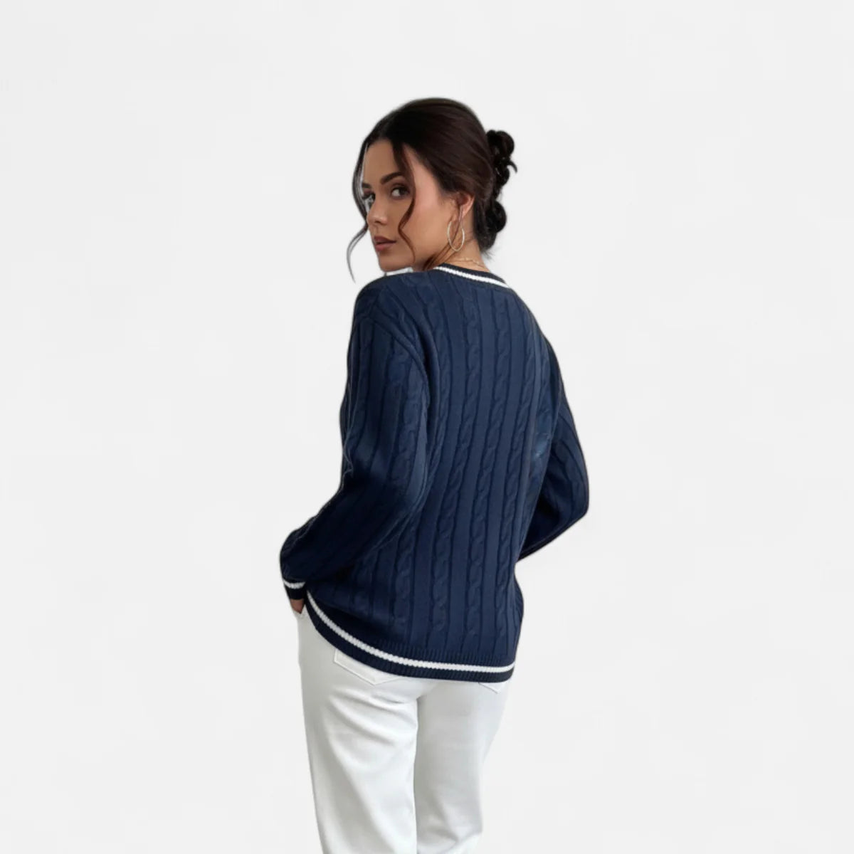 Pull torsadé pour femme col en V élégance