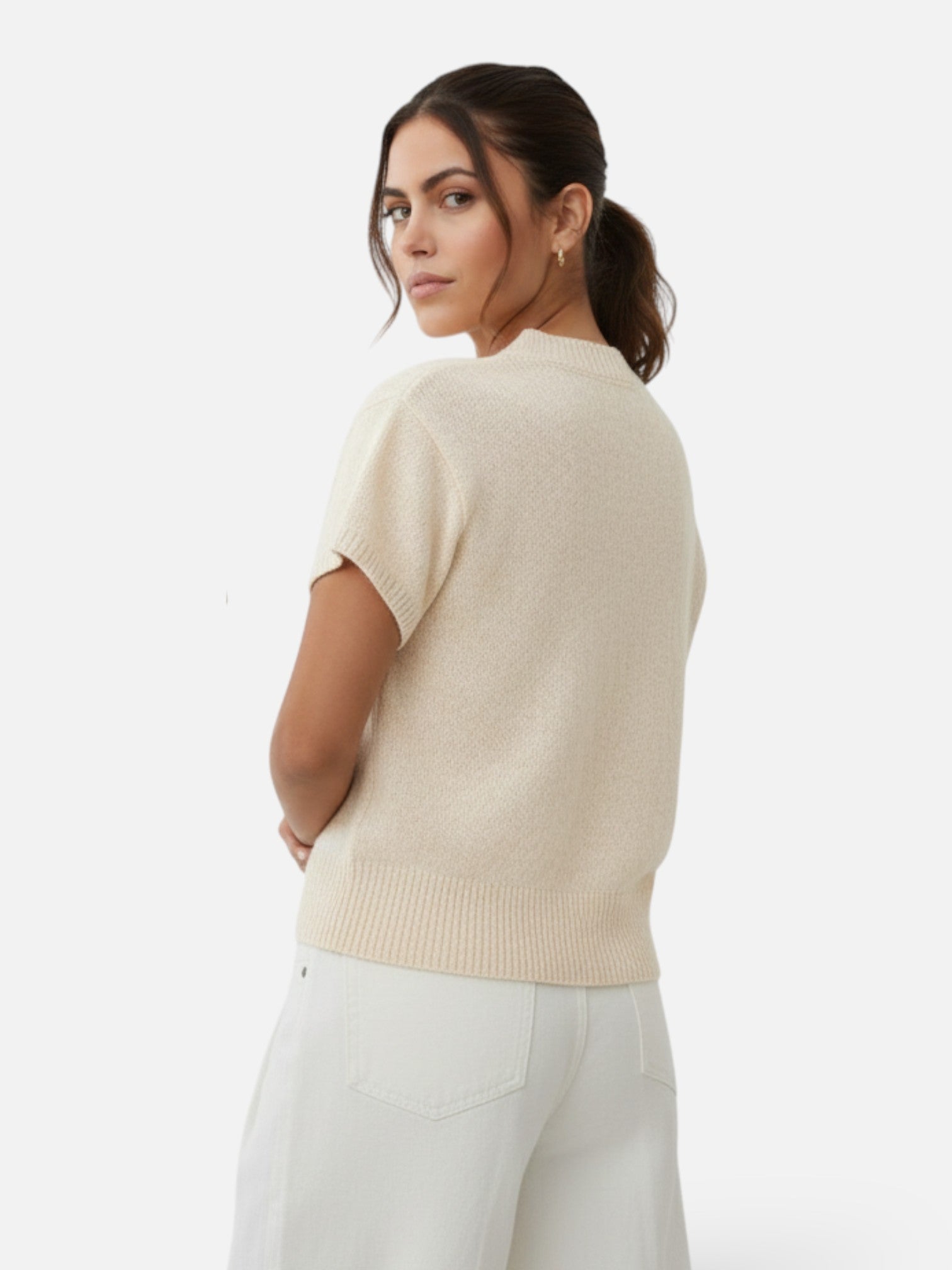 Floral embroidered short-sleeve sweater for women