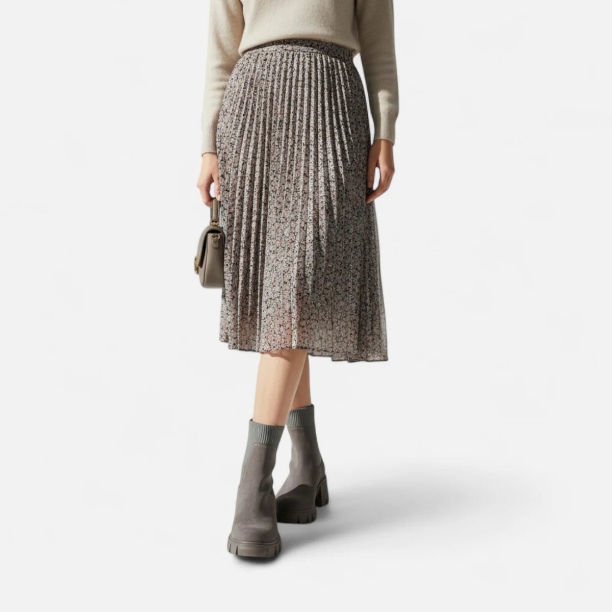 Bottes chelsea femme en daim – élégance sublimée