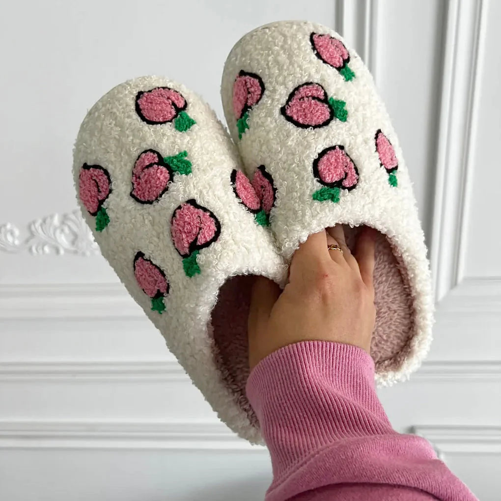 Chaussons d’hiver femme en peluche confortables antidérapants à motifs fruités