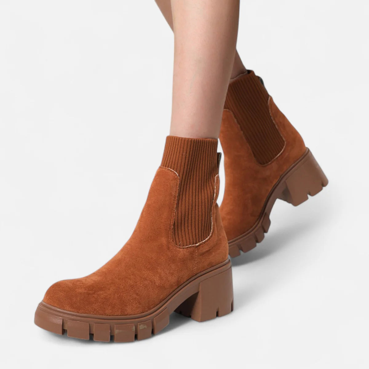 Bottes chelsea femme en daim – élégance sublimée