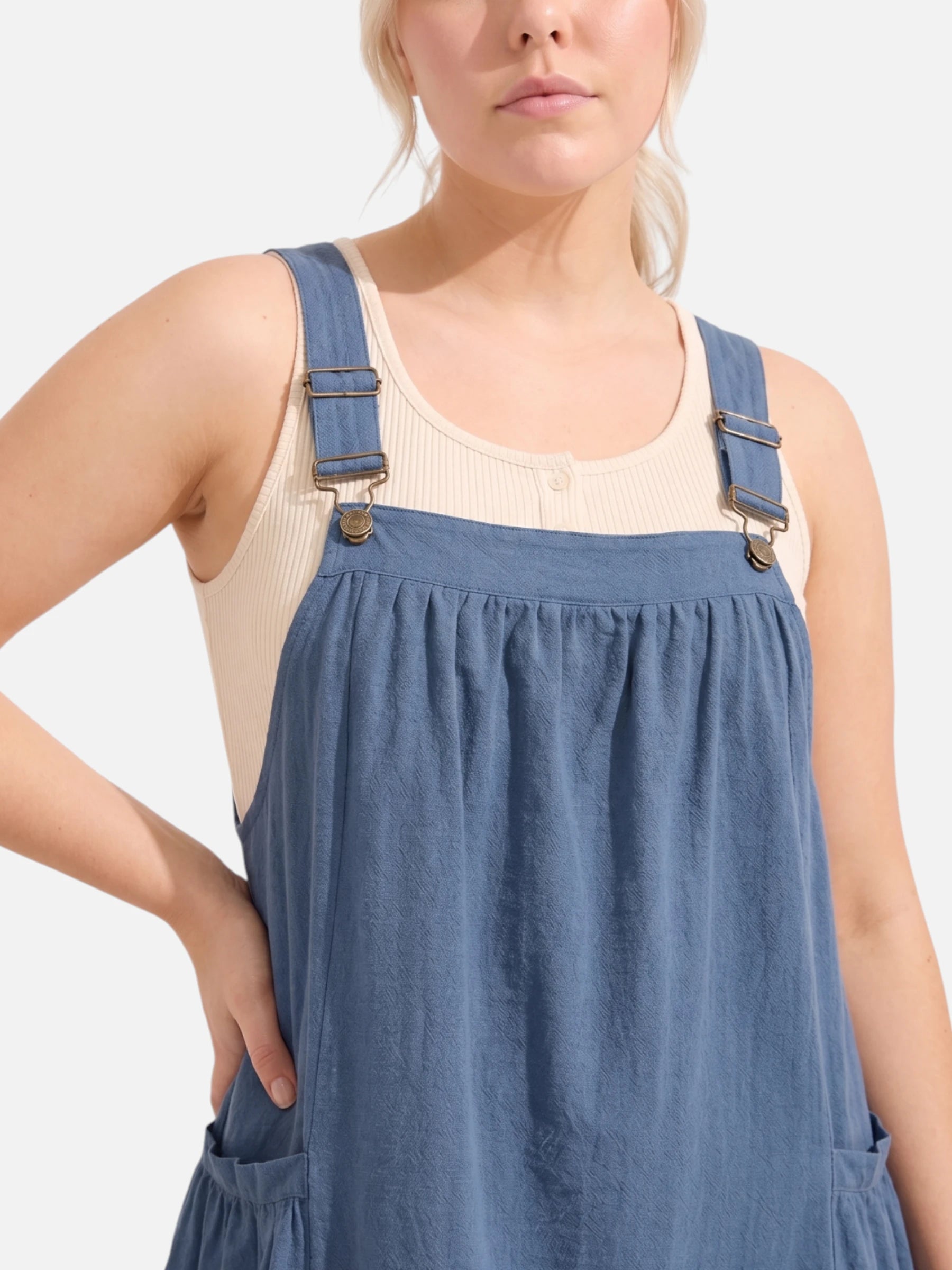 Robe chasuble midi – bretelles réglables et poches latérales