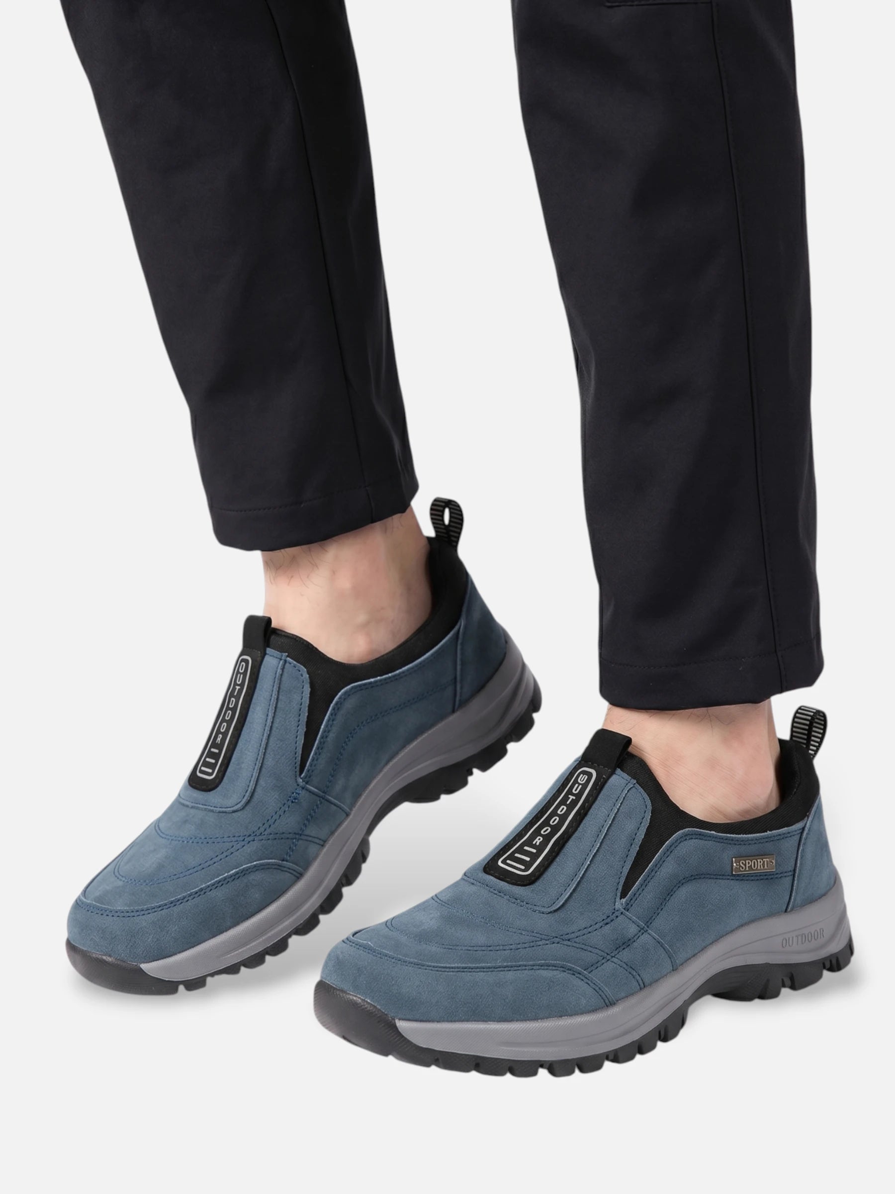 Men's outdoor slip-on shoe – lugged sole and reinforced support