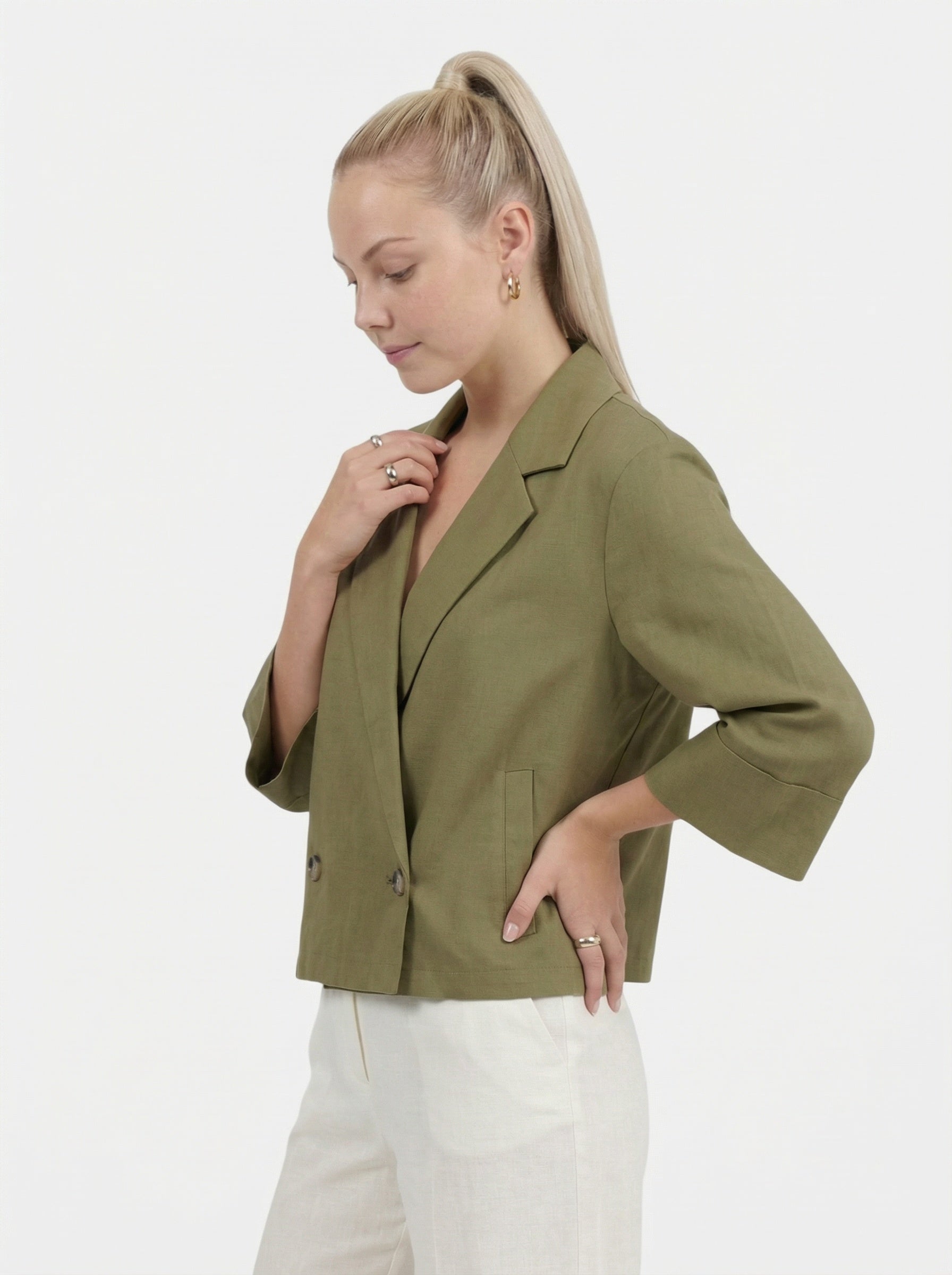 Blazer court élégant d’été pour femme