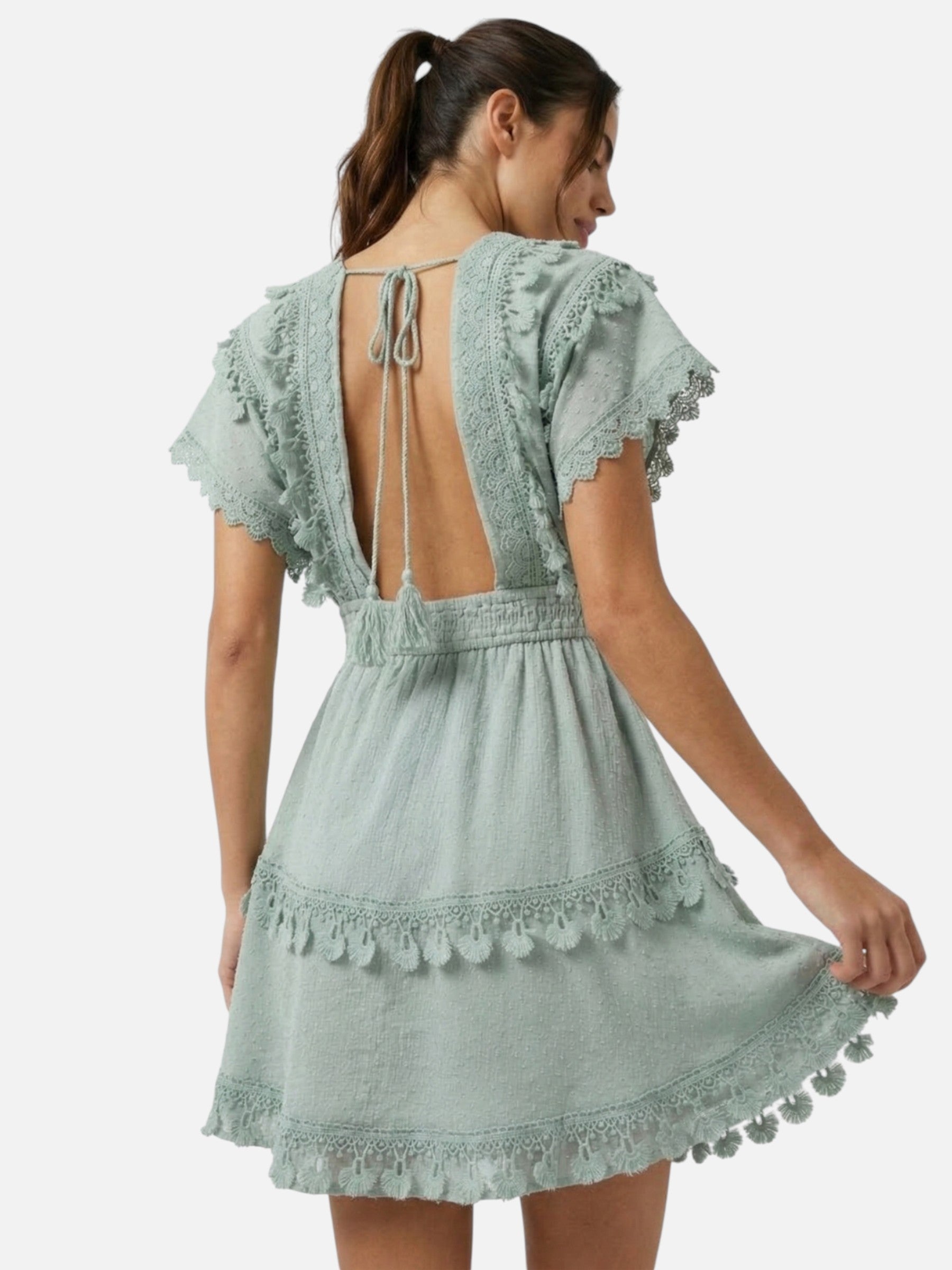 Robe courte bohème en dentelle à dos nu avec lien pour femme