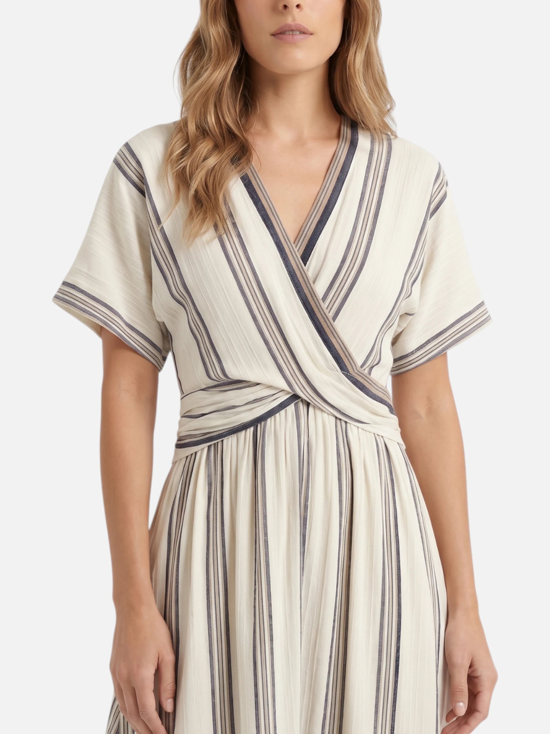 Robe longue portefeuille rayée à taille croisée élégante