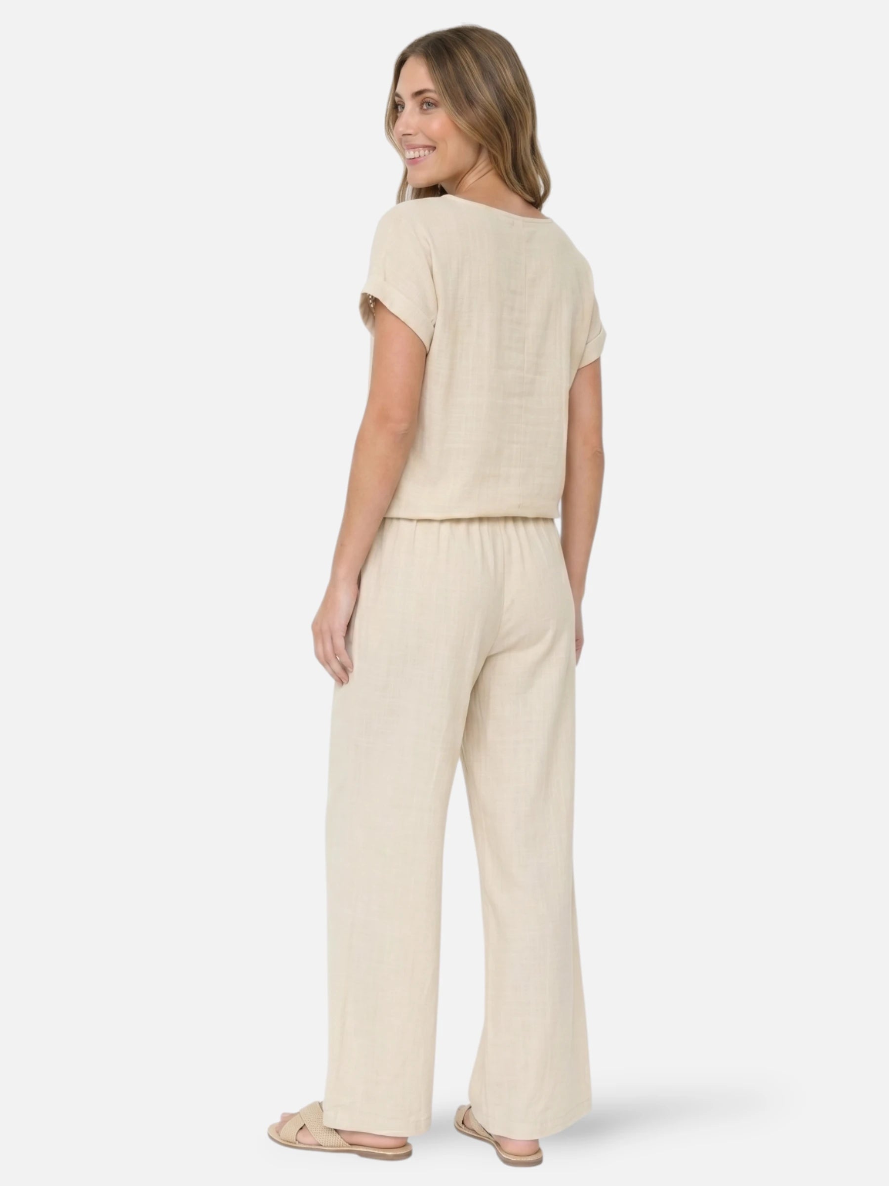 Light and elegant women's set with flowy pants