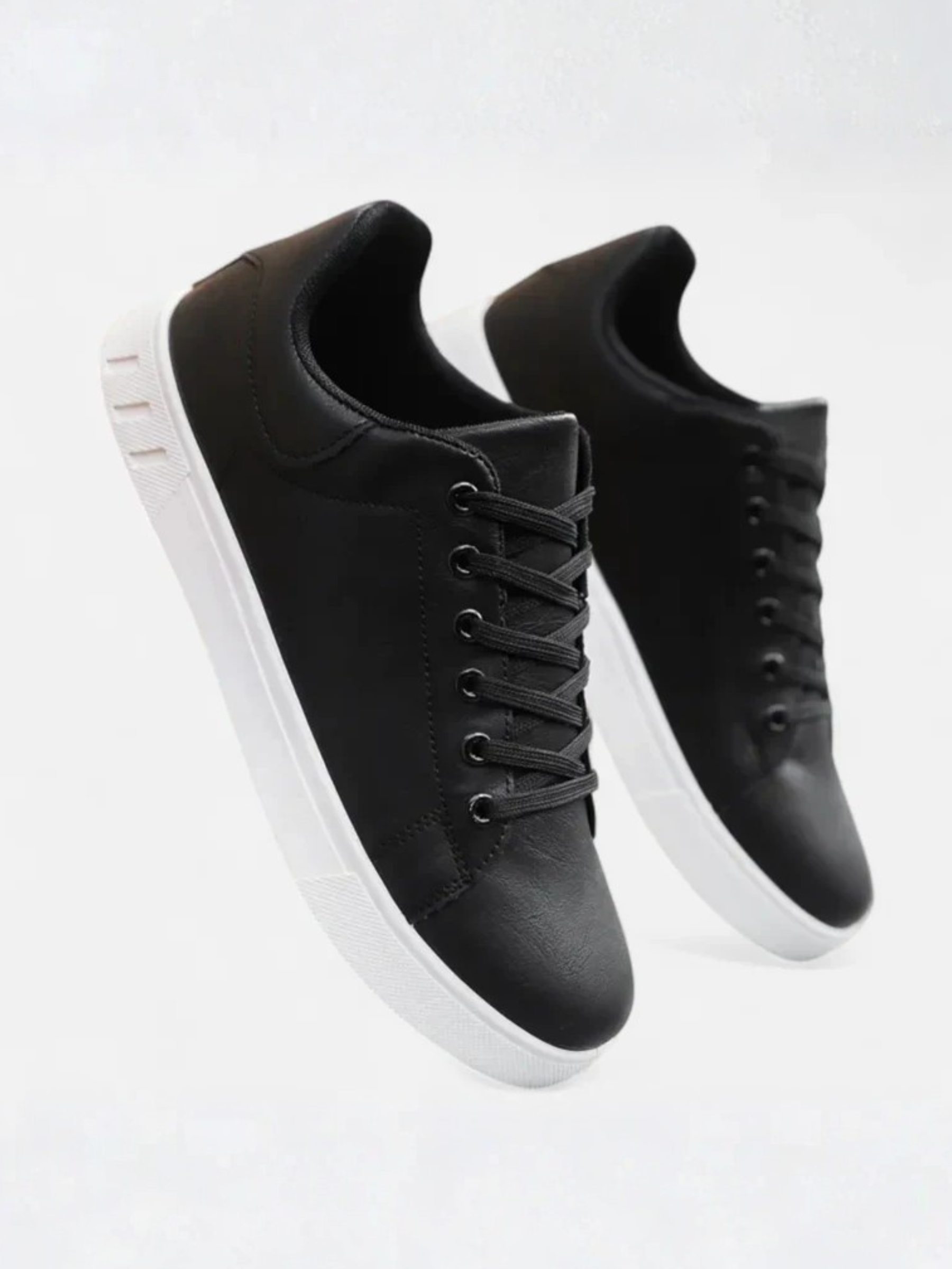 Baskets en cuir homme – style casual à semelle plate