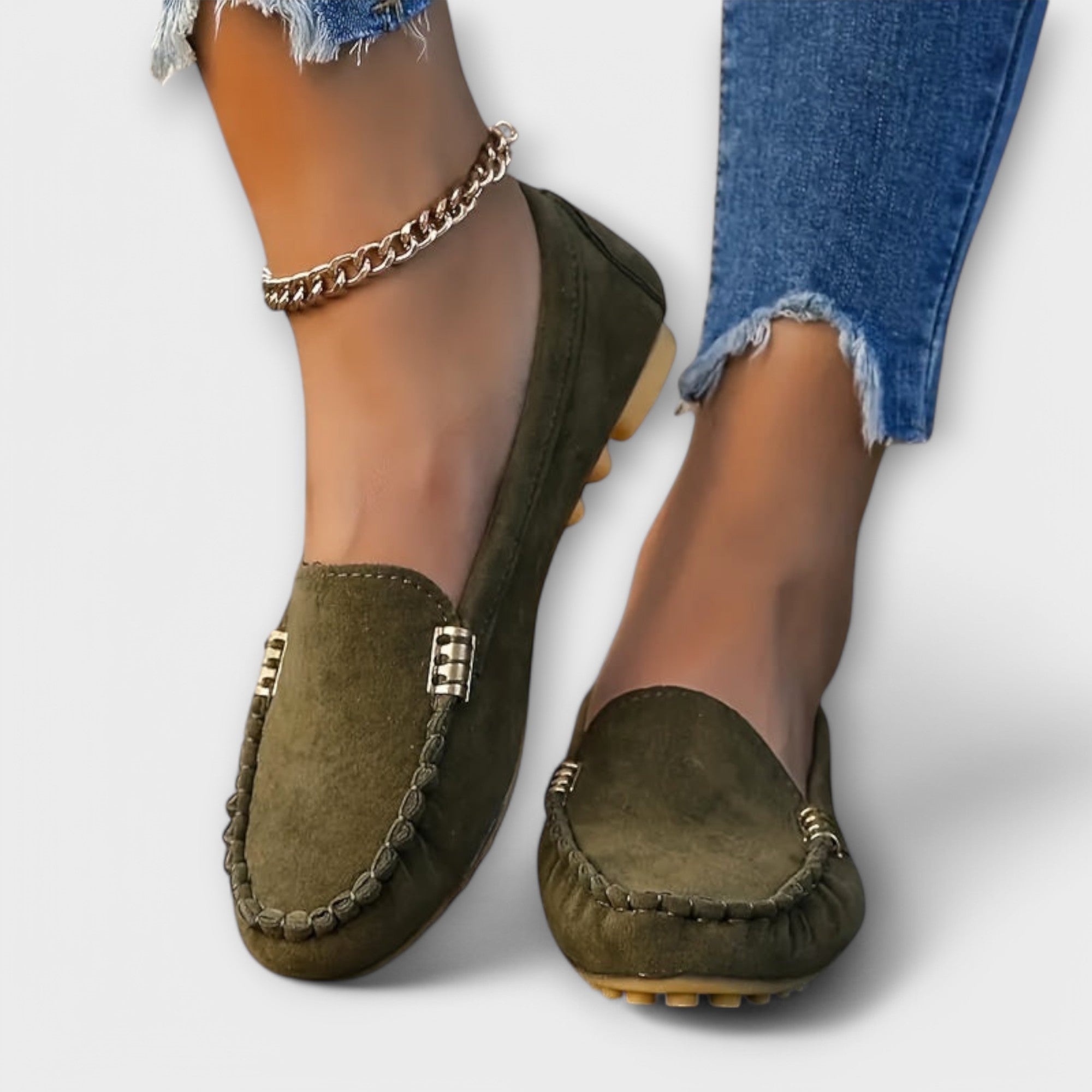 Mocassins femme élégants légers avec détail métallique