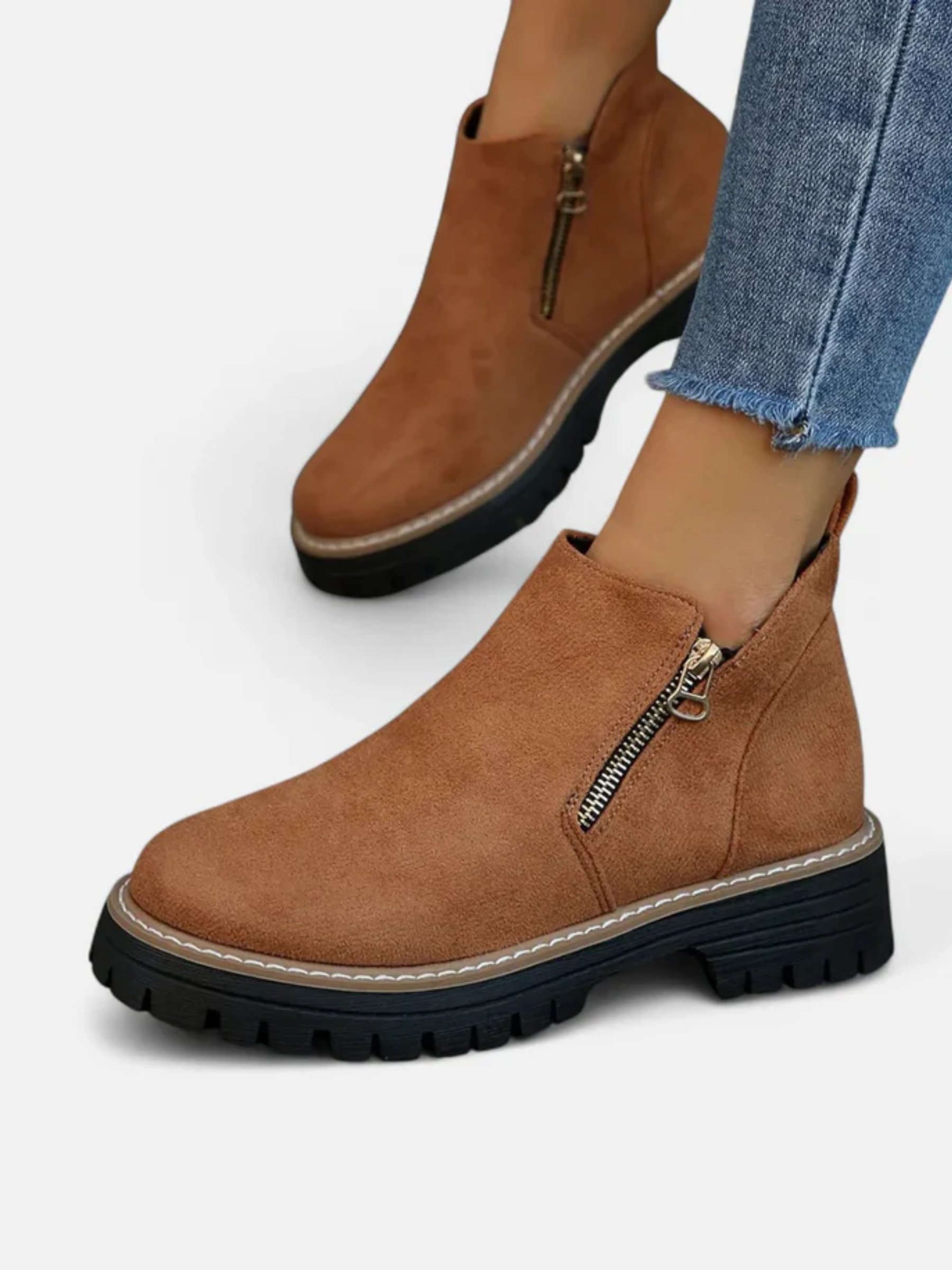 Bottines à semelle crantée avec zip latéral pour femme