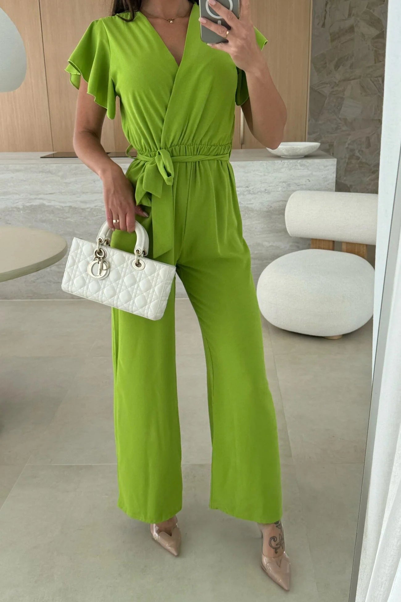 Élégante combinaison à ceinture pour femme
