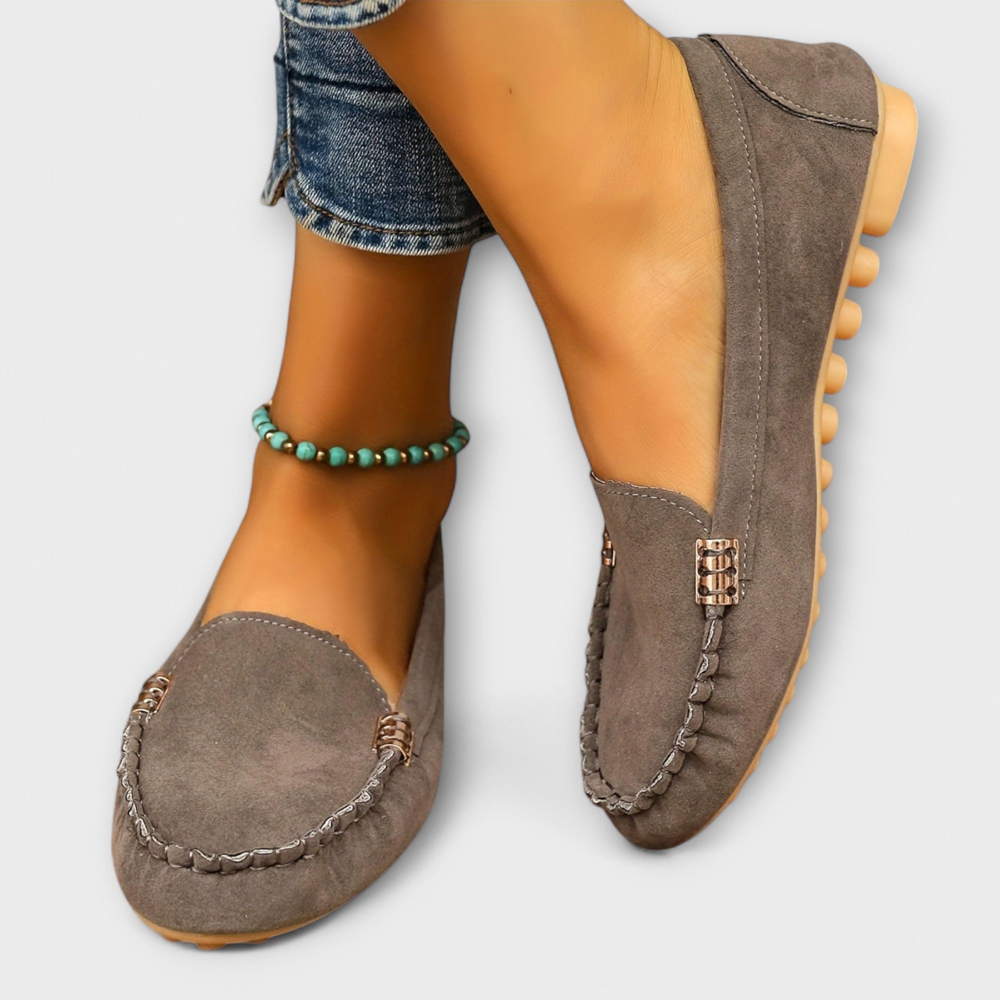 Mocassins femme élégants légers avec détail métallique