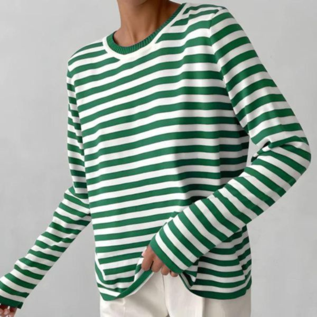 Pull femme rayé coupe décontractée en maille douce