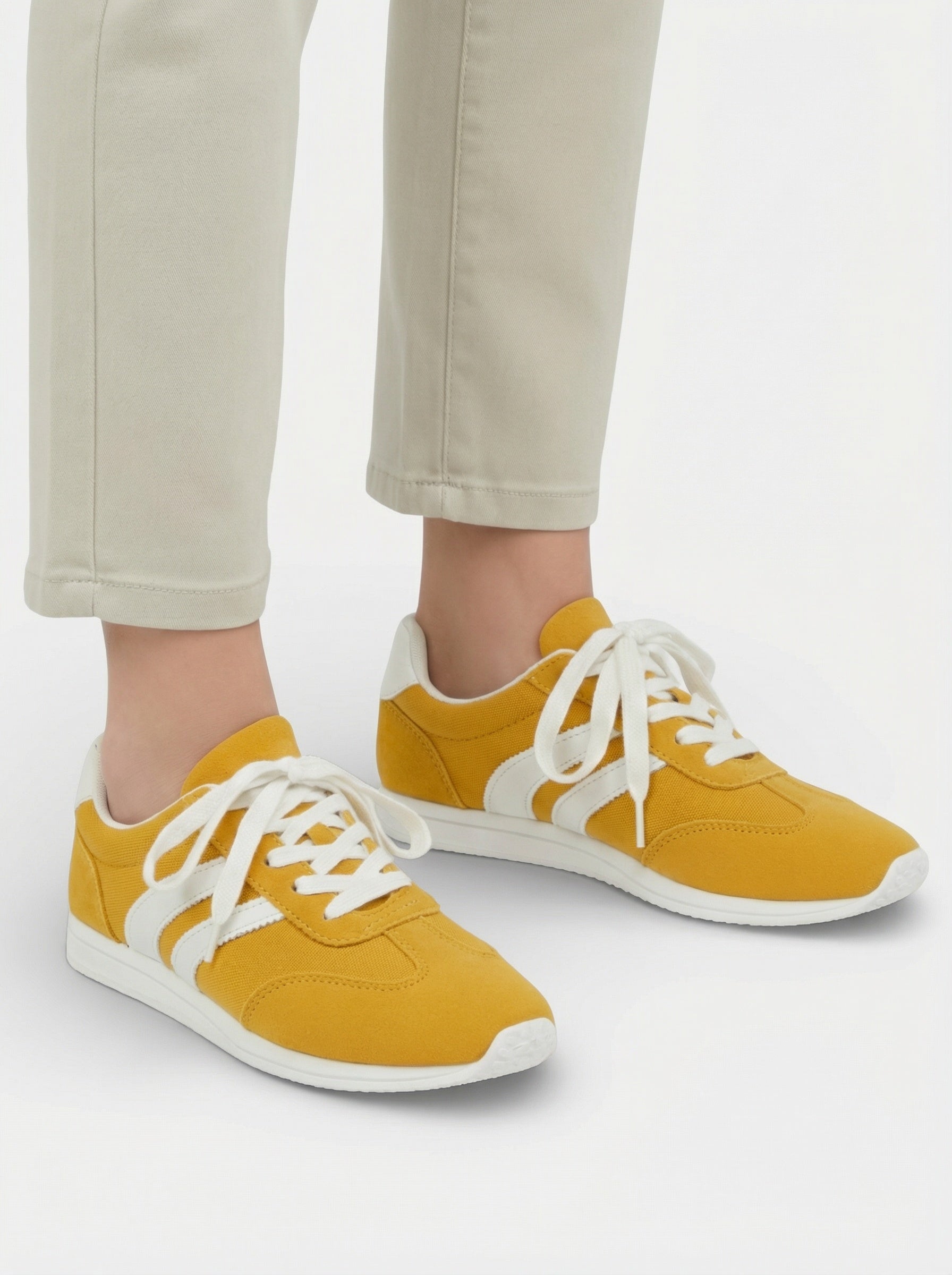 Zapatillas retro para mujer con cordones planos – Estilo casual