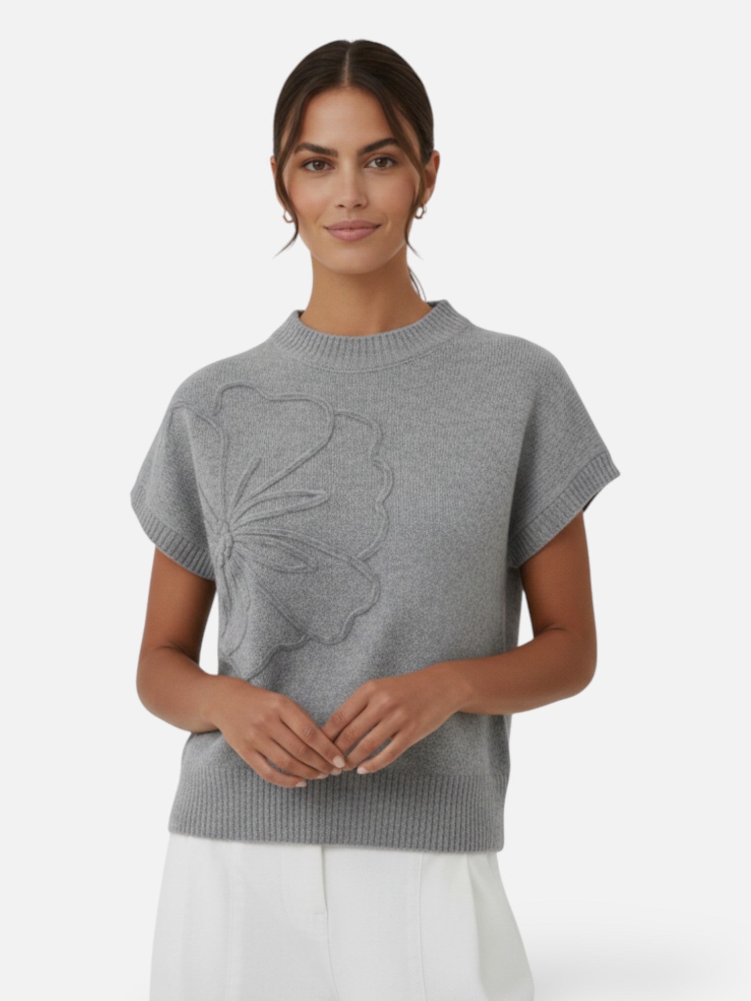 Pull brodé à motif floral et manches courtes pour femme