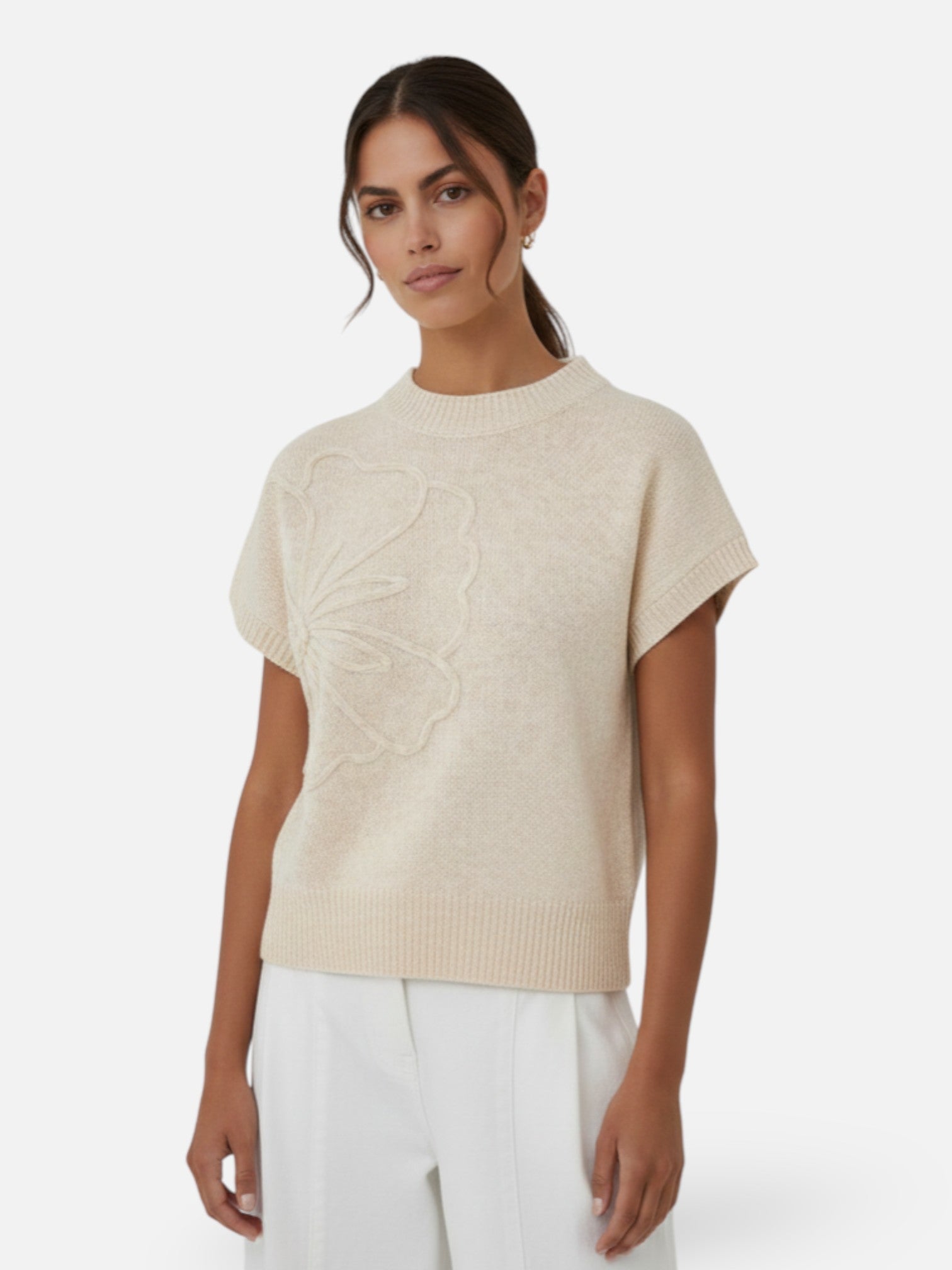 Floral embroidered short-sleeve sweater for women
