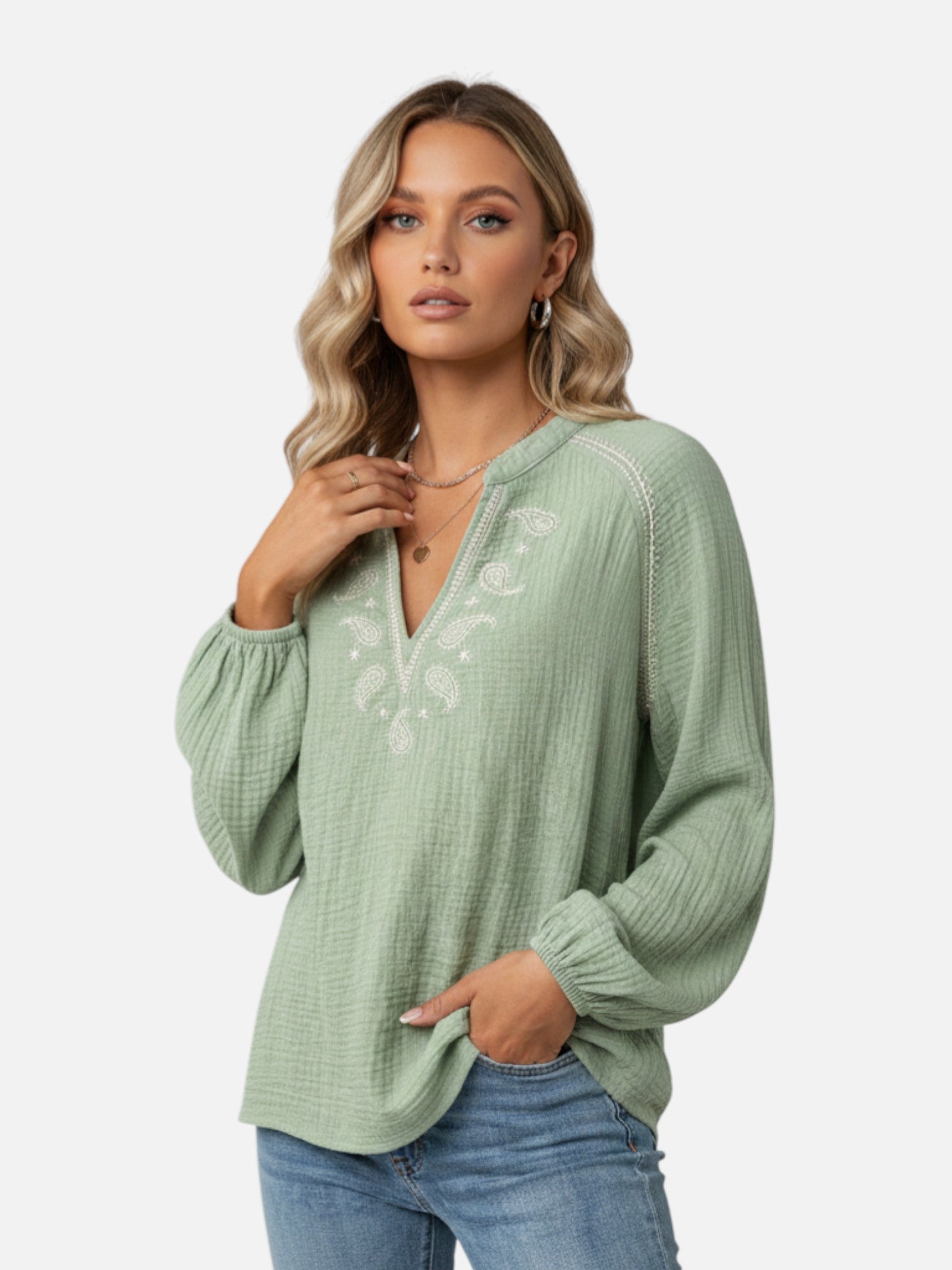 Blouse brodée col V manches longues pour femme