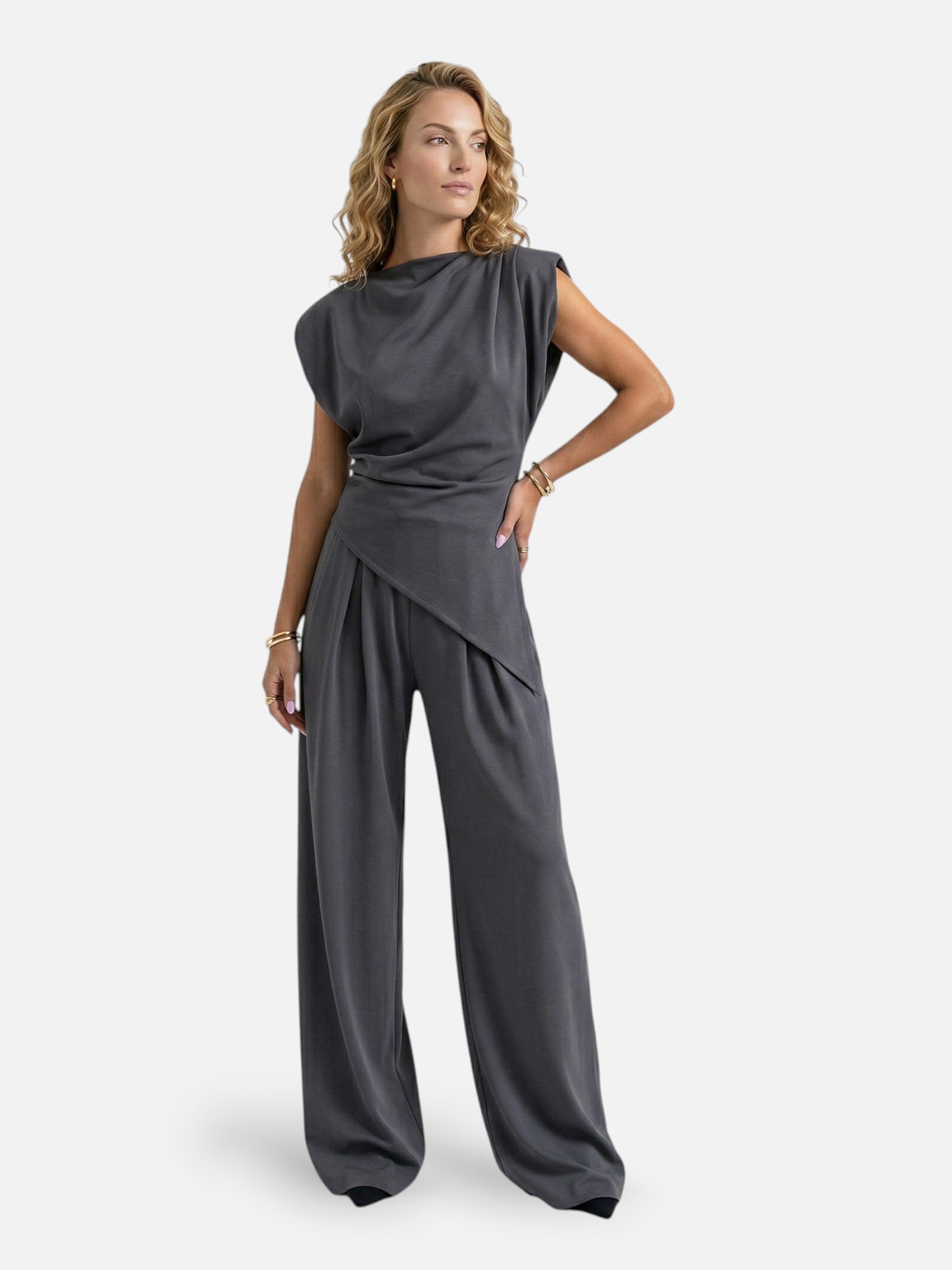 Combinaison pantalon large avec taille drapée asymétrique pour femme