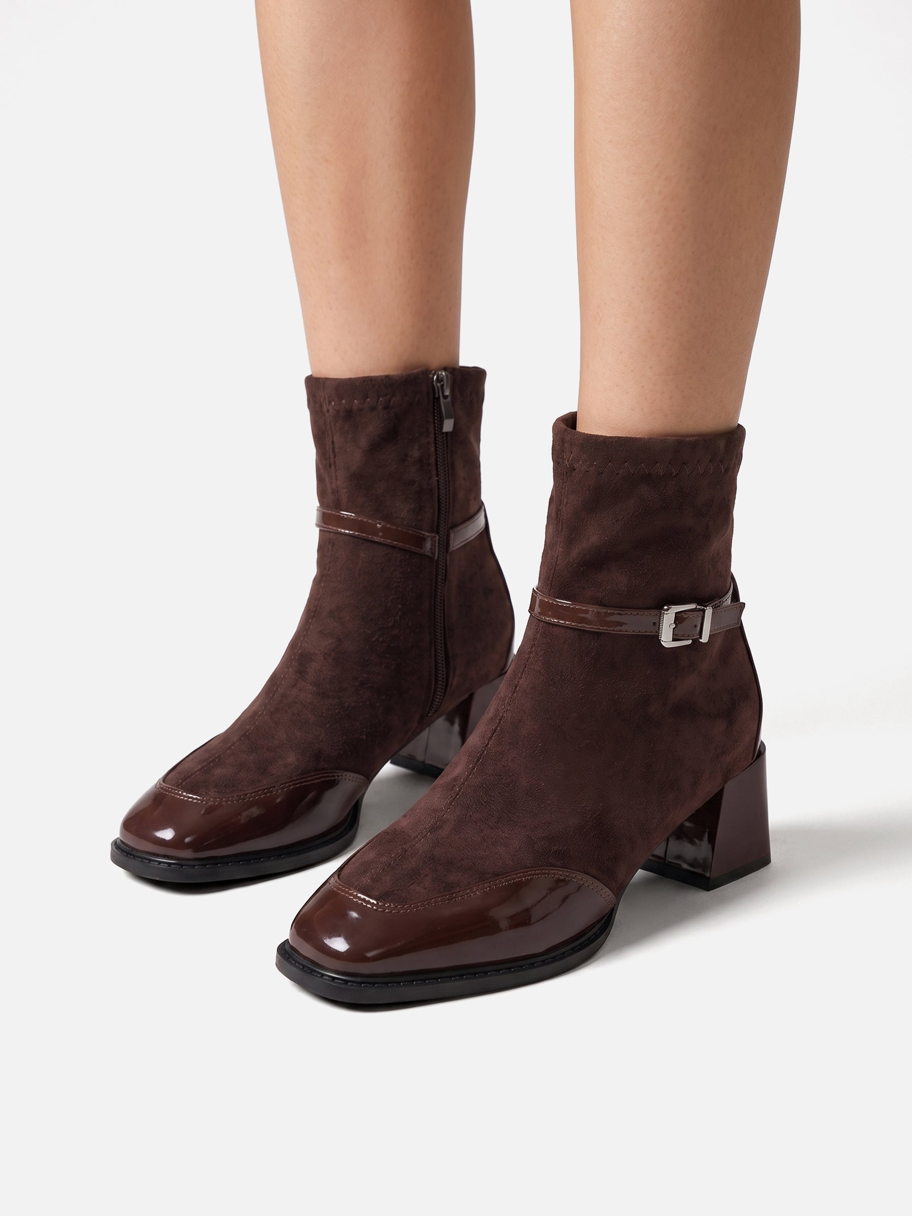 Bottines Femme en Daim à Boucle Talon Carré