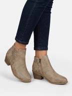 Bottines Femme Orthopédiques en Cuir Ajourées à Talon Carré
