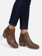 Bottines Femme Orthopédiques en Cuir Ajourées à Talon Carré