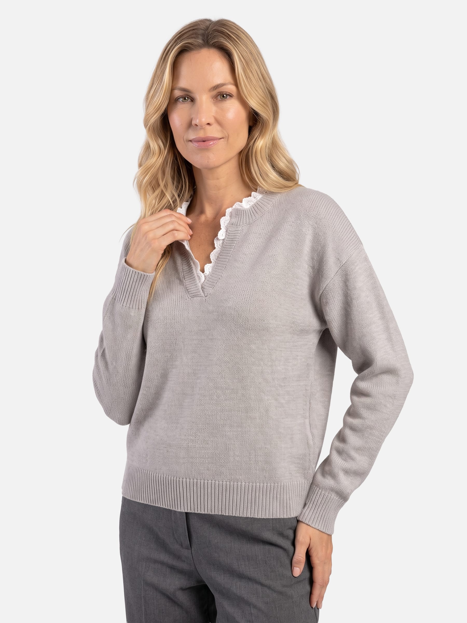 Pull Femme Maille Col V Bordé de Dentelle
