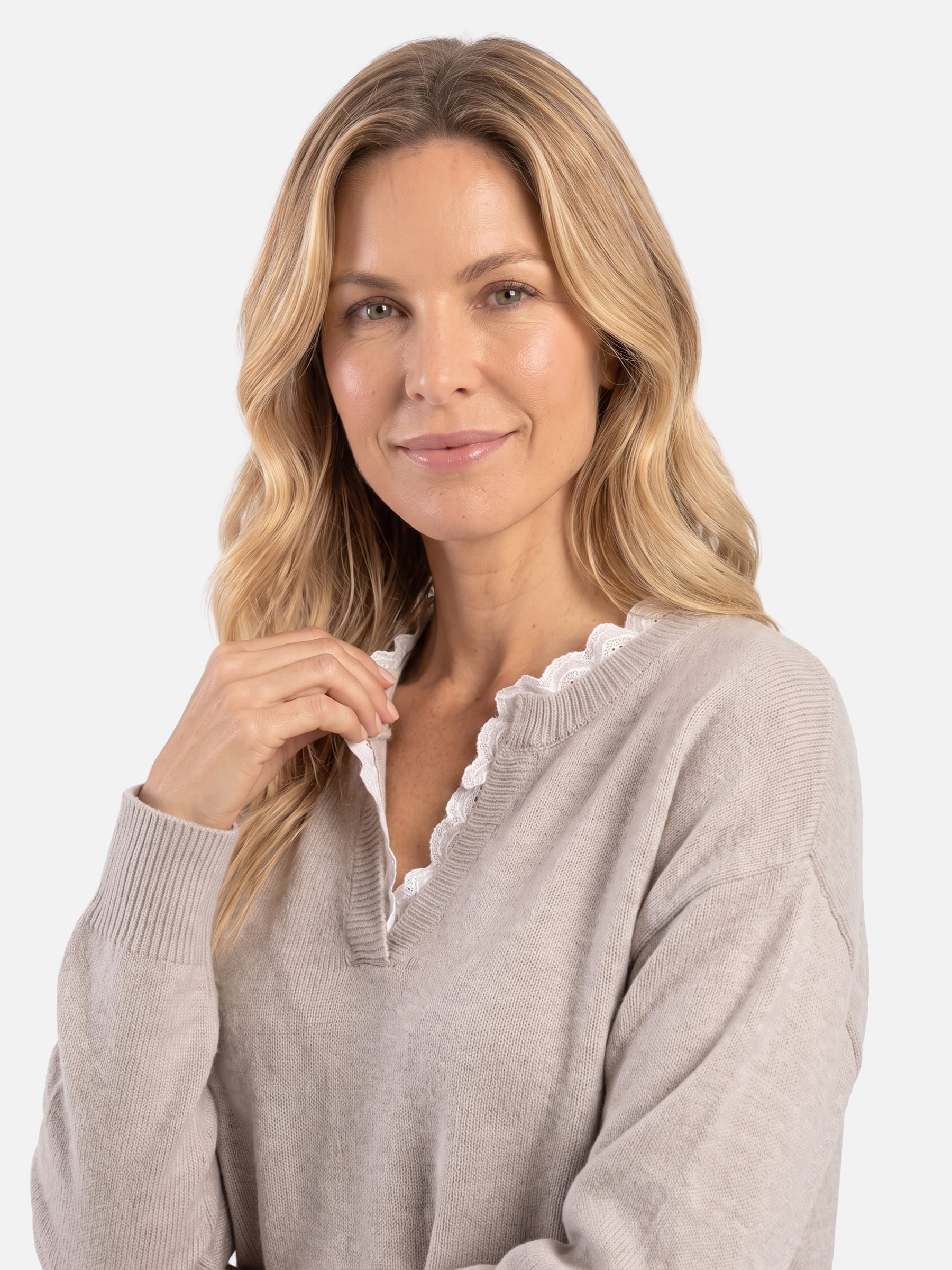 Pull Femme Maille Col V Bordé de Dentelle
