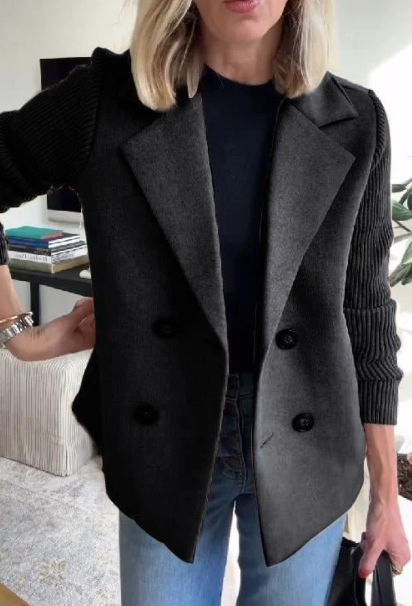 Élégante veste à manches en tricot pour femme