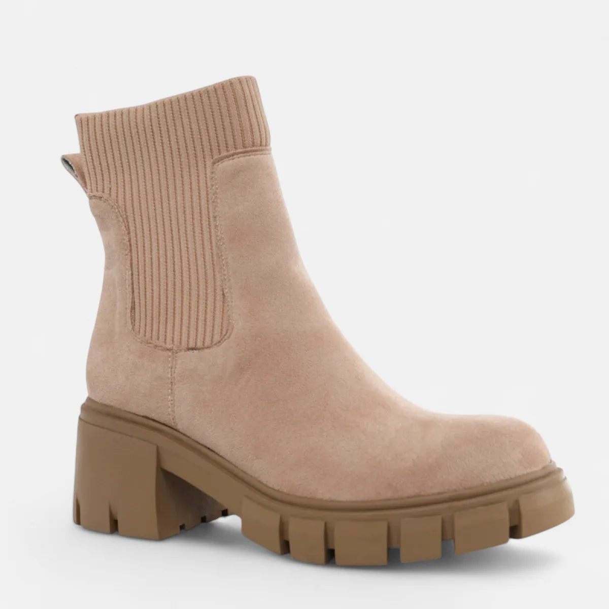 Bottes chelsea femme en daim – élégance sublimée