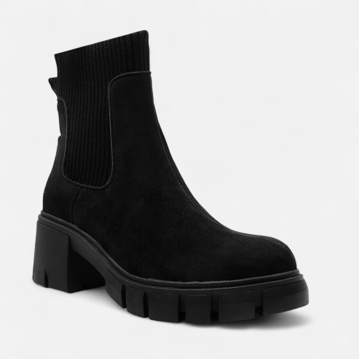 Bottes chelsea femme en daim – élégance sublimée