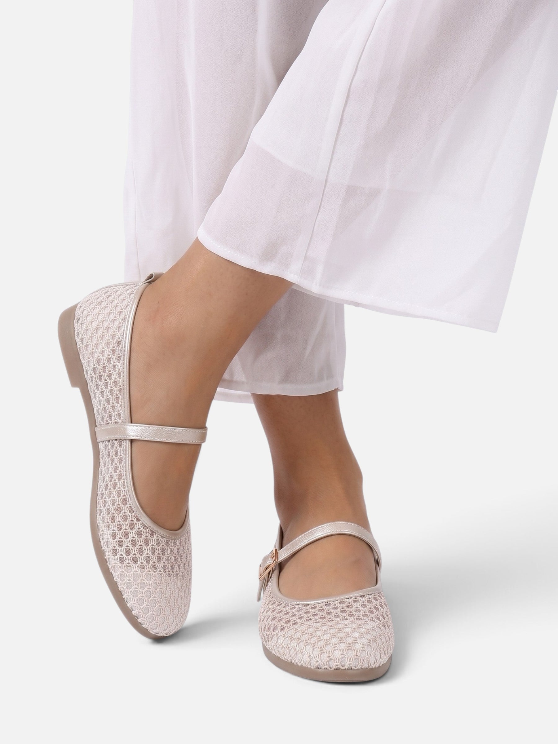 Women's Crochet Buckle Strap Mary Jane Ballet Flats
