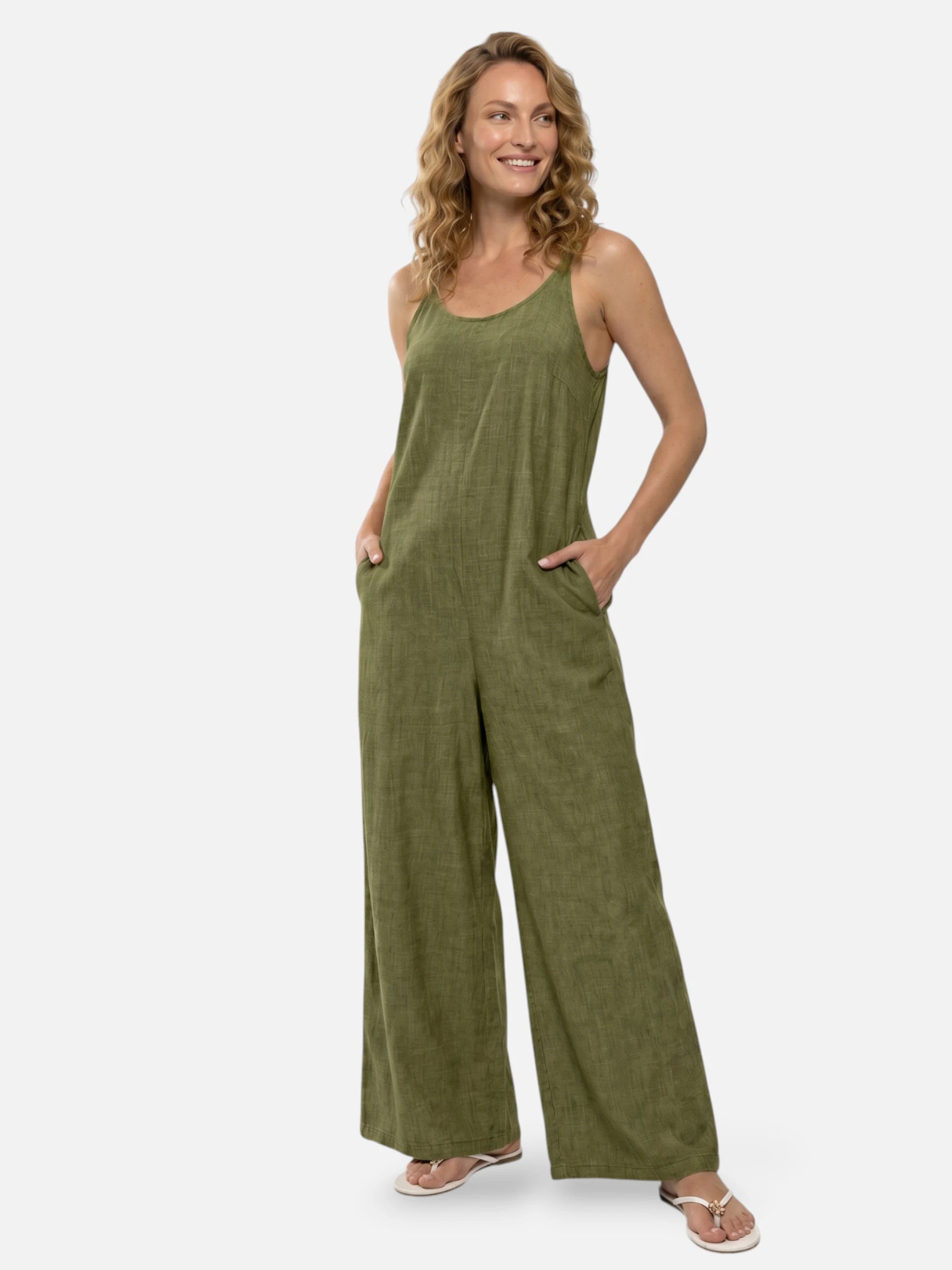 Flowy and lightweight women's jumpsuit with thin straps
