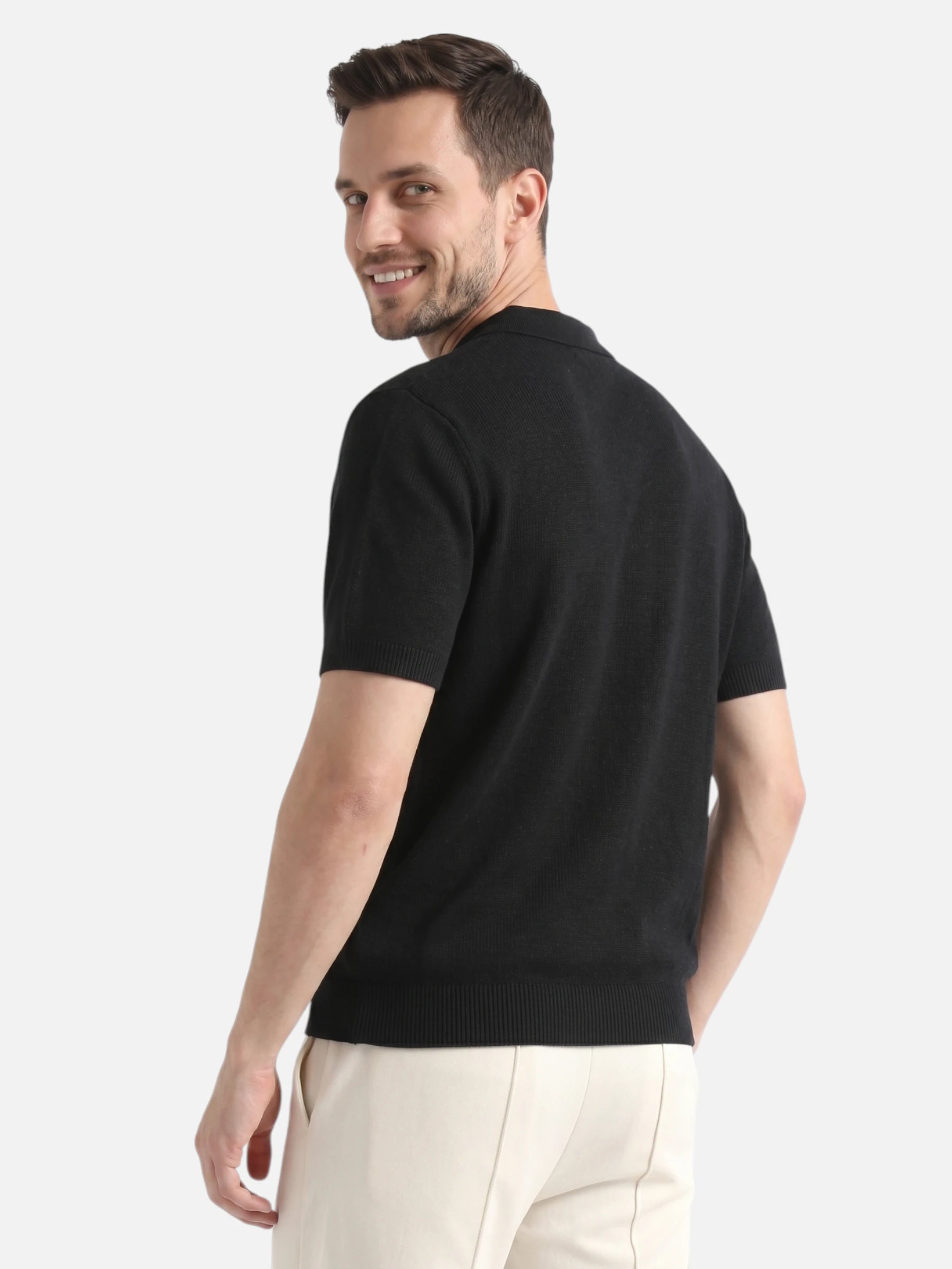 Polo homme maille fine à zip – style élégant et moderne