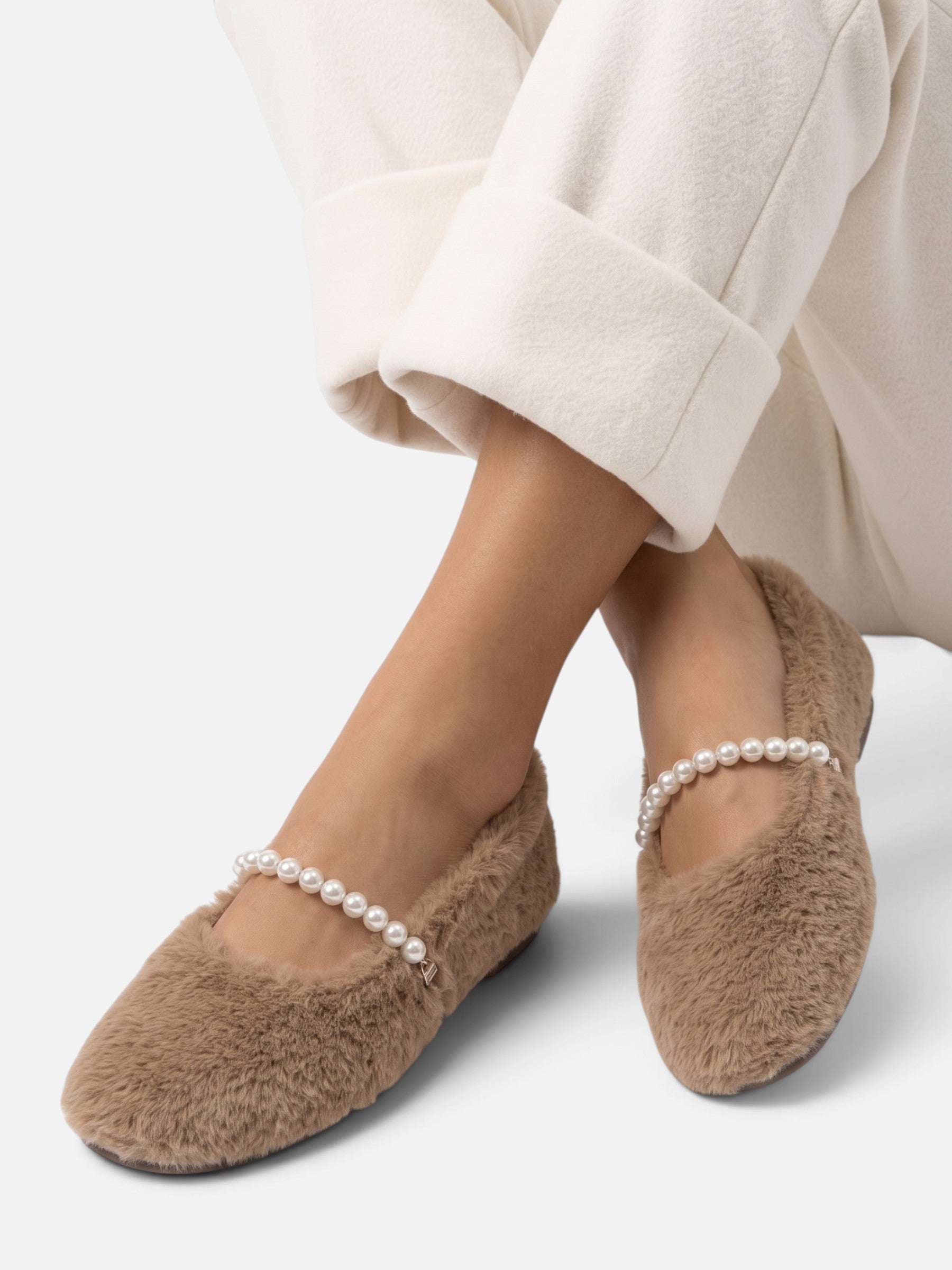 Ballerines Babies Femme en Fausse Fourrure à Bride de Perles