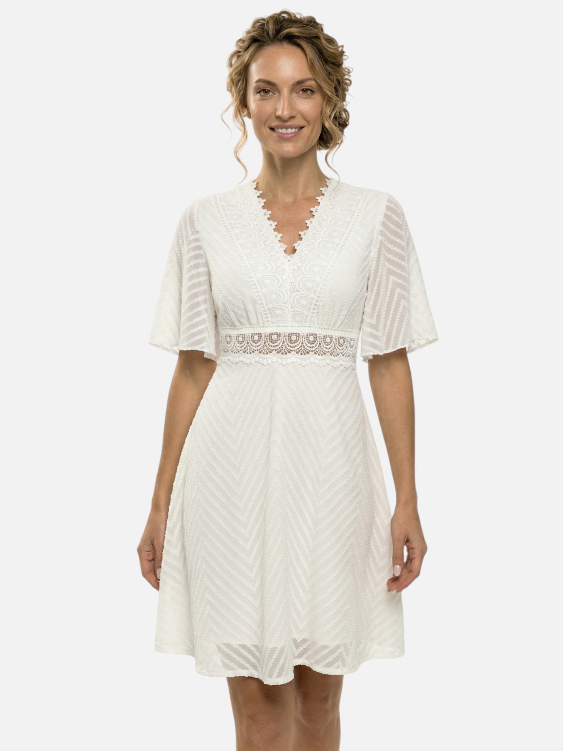 Robe femme élégante en dentelle blanche à manches courtes et col V