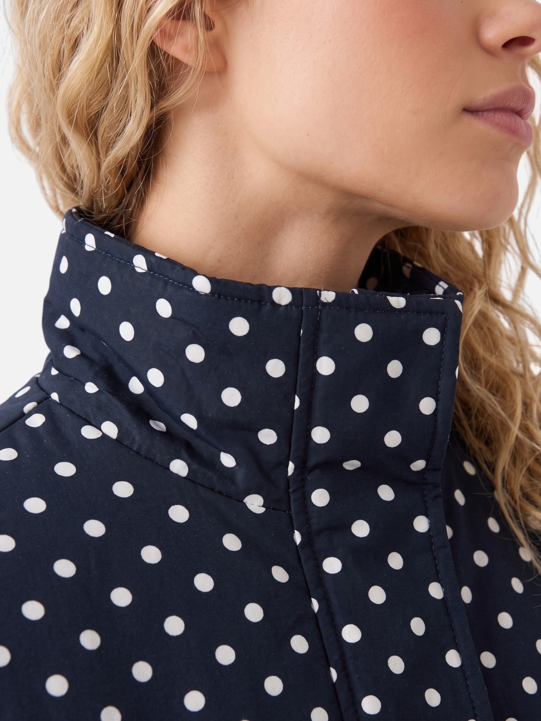 Veste Femme Courte À Pois Cordon De Serrage