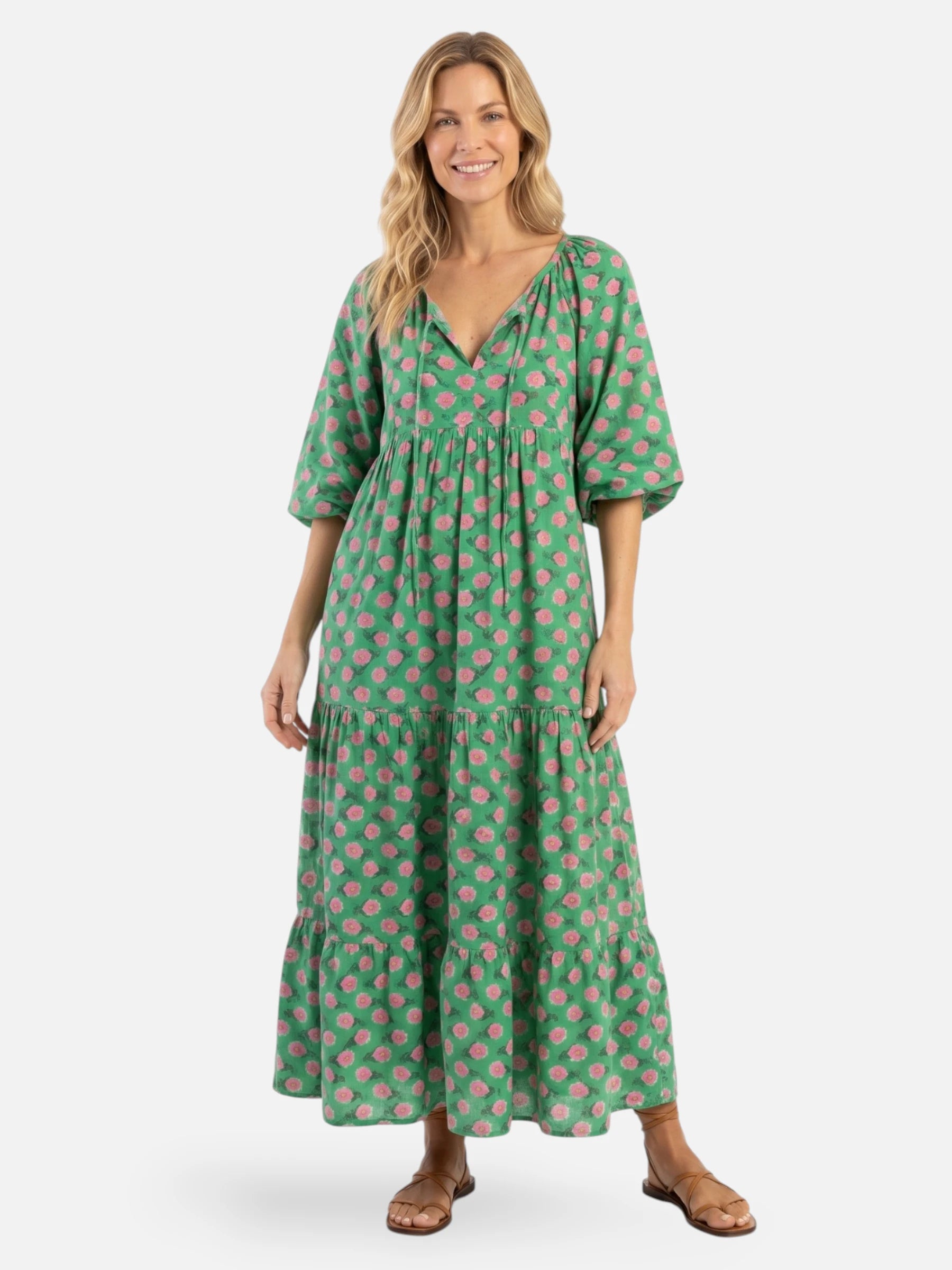 Robe longue verte imprimé floral col en V et jupe à volants