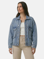 Oversize dámská džínová bunda – ležérní a moderní styl
