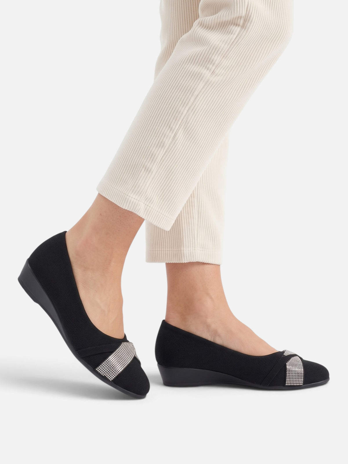 Women's Suede Look Diamante Bow Detail Ballet Flats