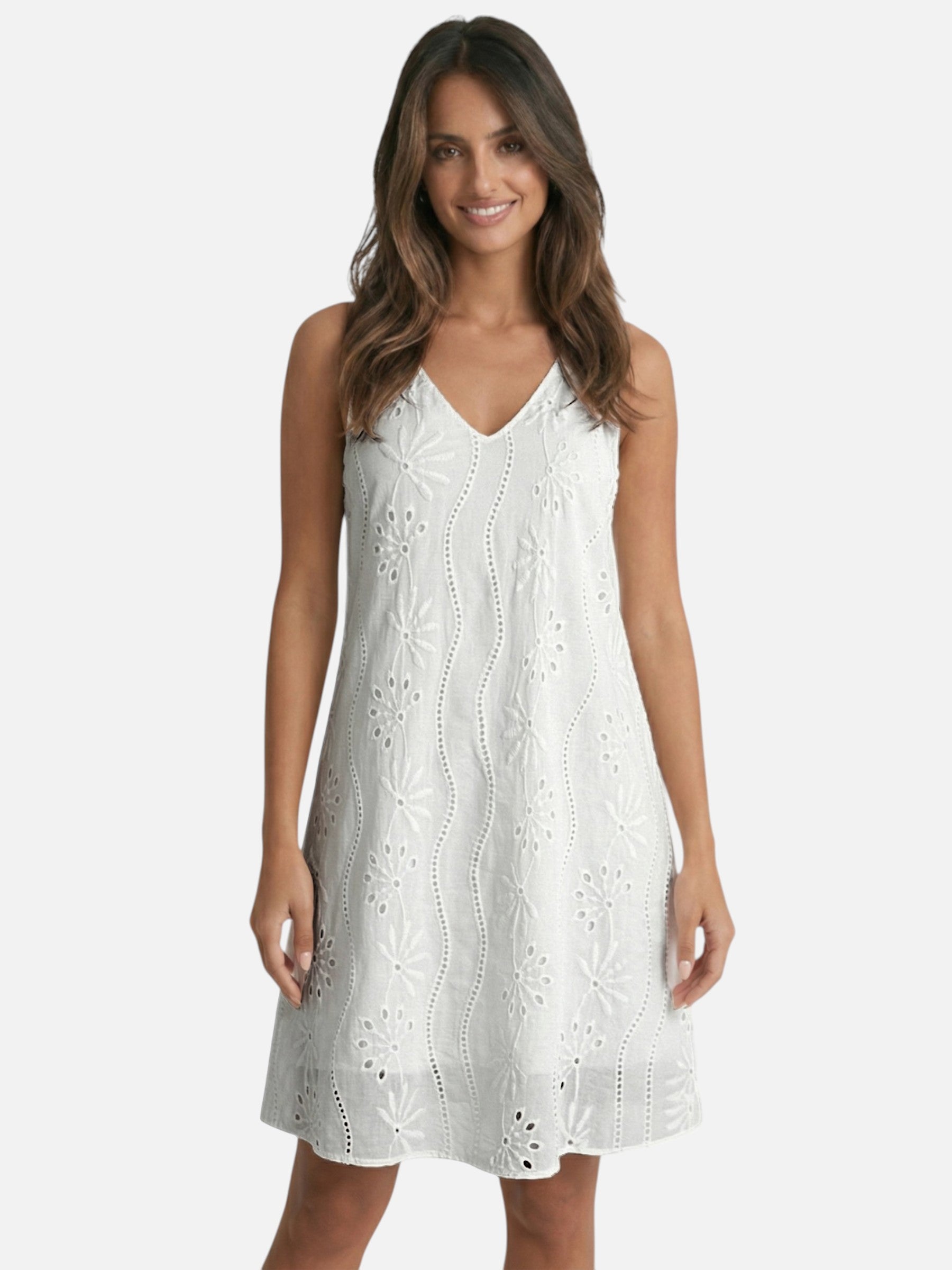 Robe blanche brodée femme coupe évasée style été élégant