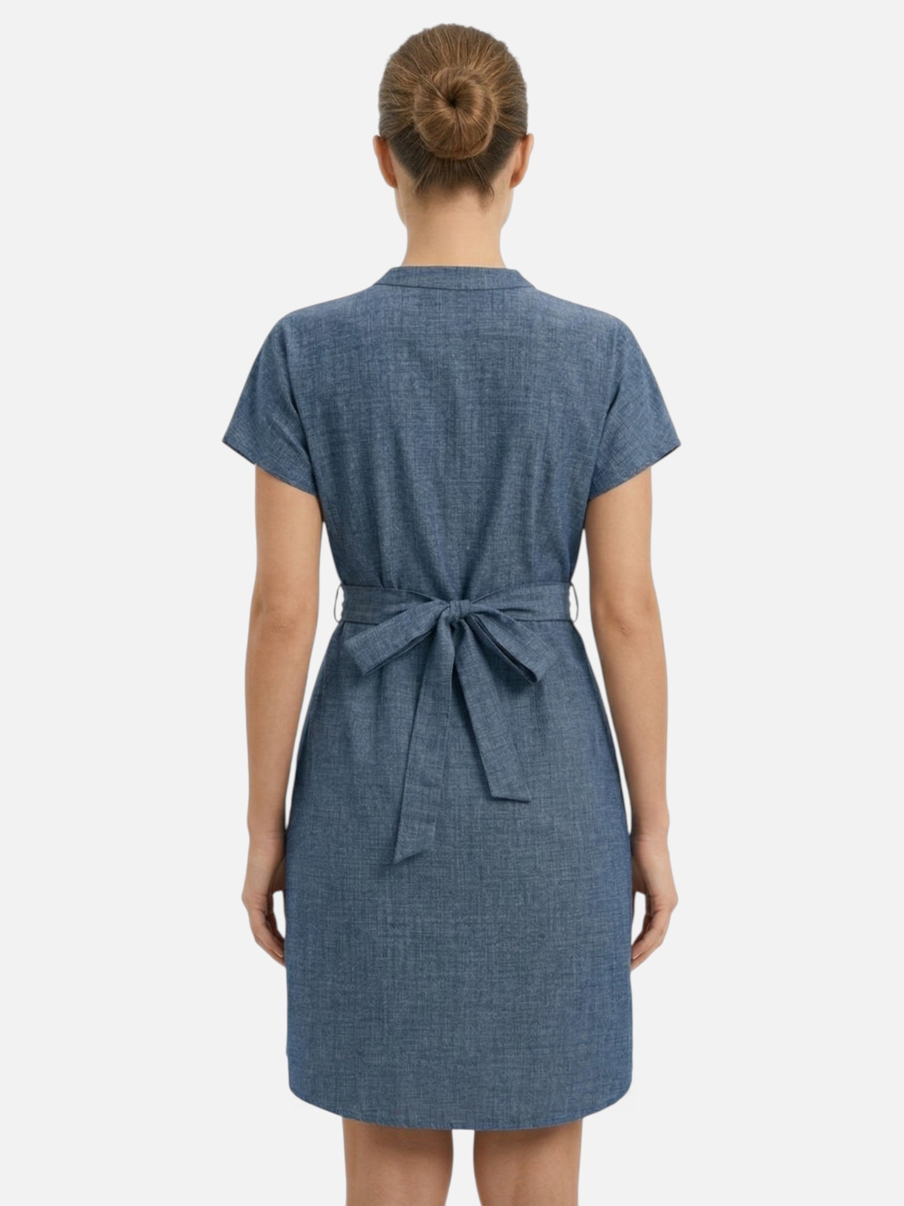 Belted women's dress with elegant Tunisian collar