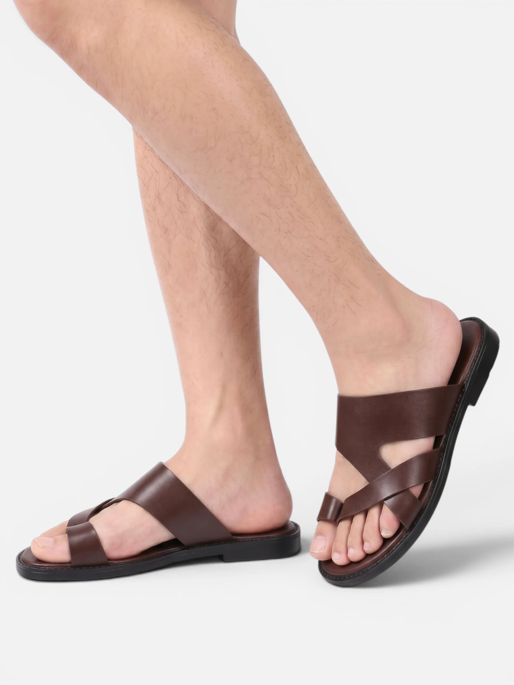 Sandale homme à brides croisées – style méditerranéen et semelle plate