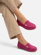 Mocasines elegantes y ligeros para mujer con detalle metálico
