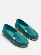 Mocasines elegantes y ligeros para mujer con detalle metálico