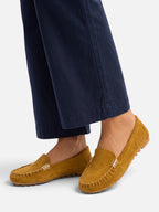 Mocasines elegantes y ligeros para mujer con detalle metálico