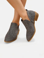 Bottines femme ajourées à talon bas confort style western