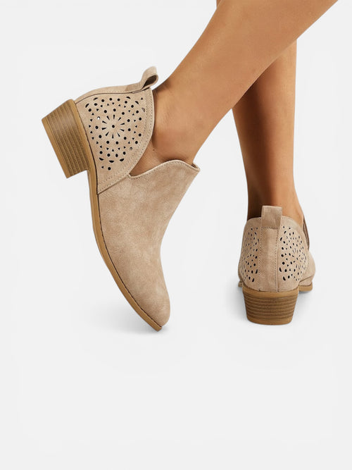 Botines calados para mujer con tacón bajo cómodos estilo western