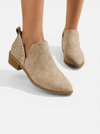 Bottines femme ajourées à talon bas confort style western