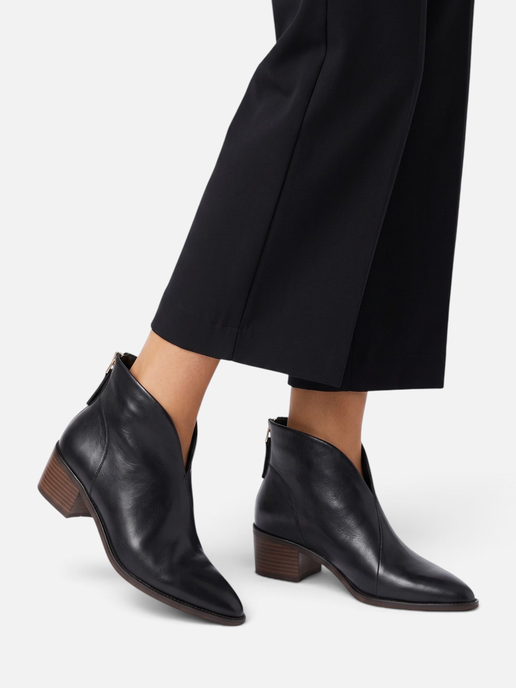 Bottines Femme en Cuir à Bout Pointu