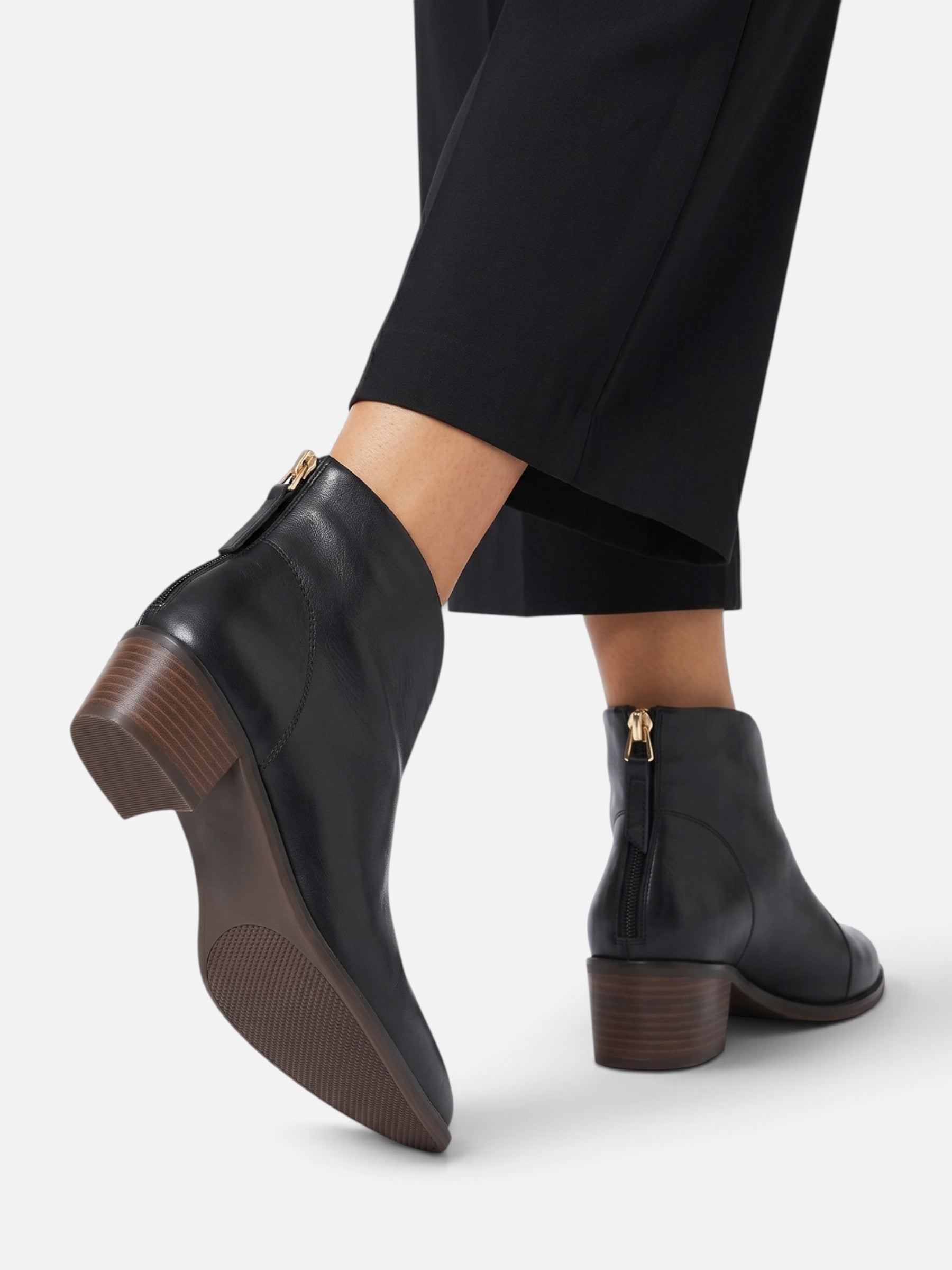 Bottines Femme en Cuir à Bout Pointu